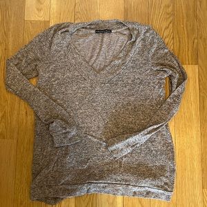 Harlowe & Graham soft v neck long sleeve